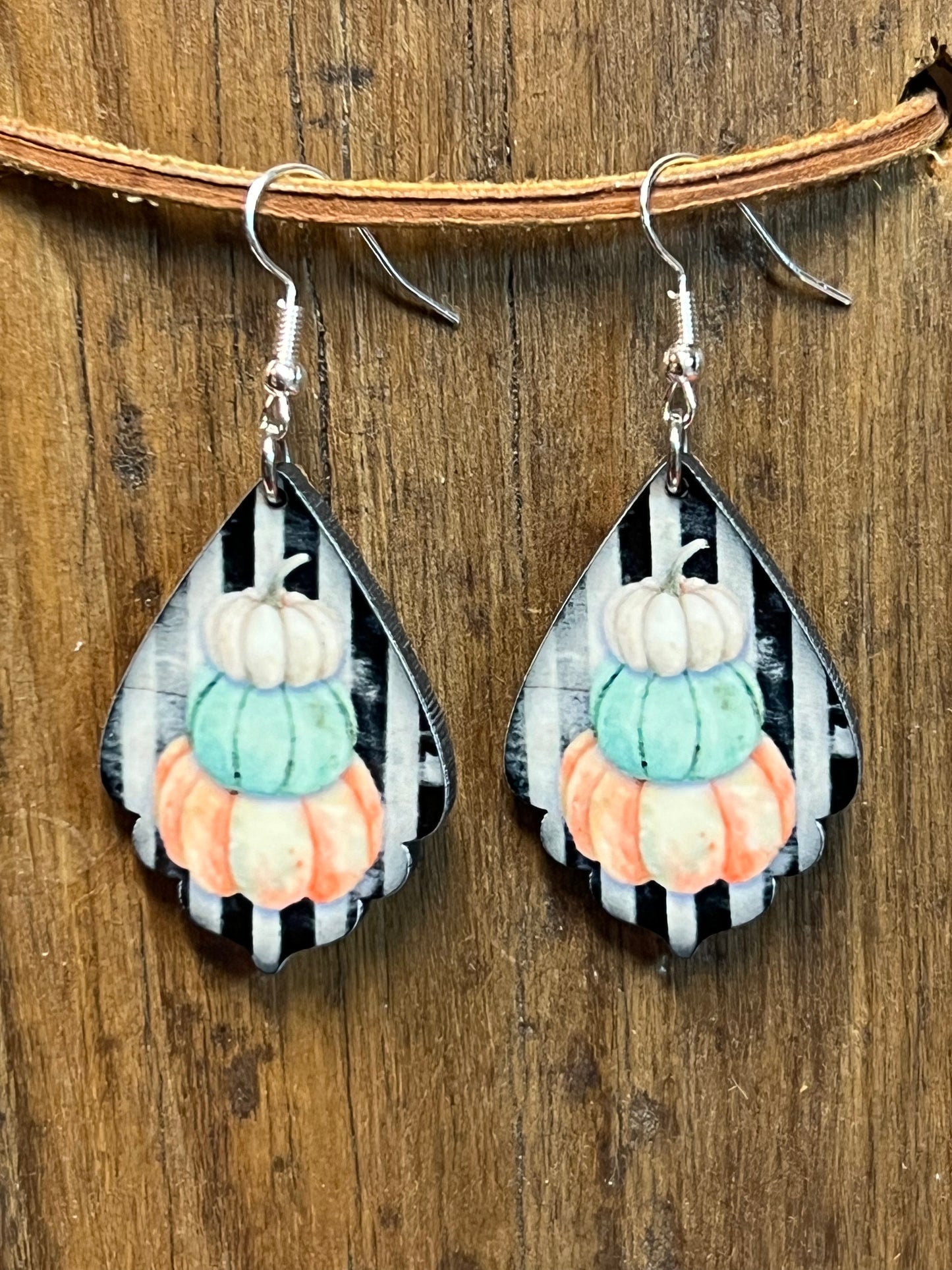 Tin Tri-Pumpkin Wood Fall Earrings